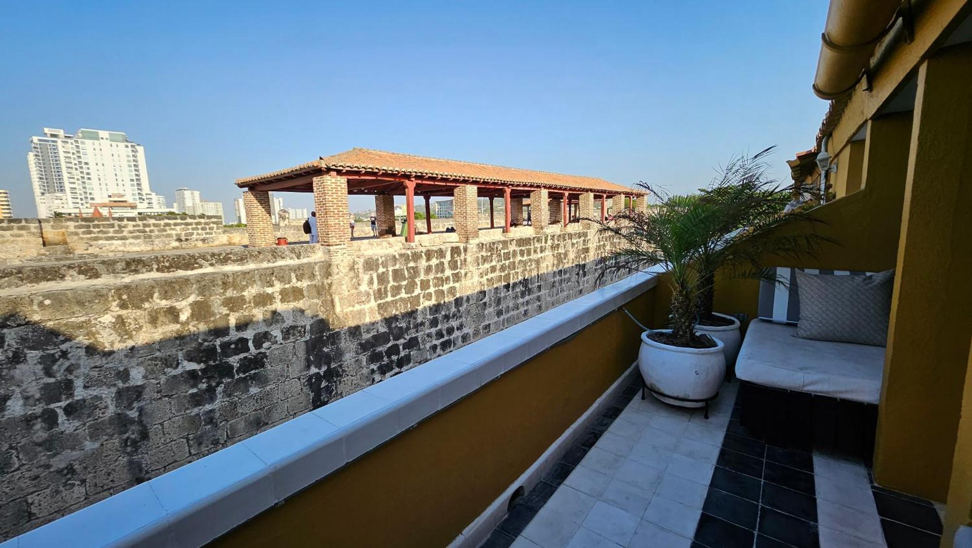 Apartamento Duplex Vista Al Mar Y Murallas Nuevo En La Ciudad Amurallada Apartment Cartagena Exterior photo